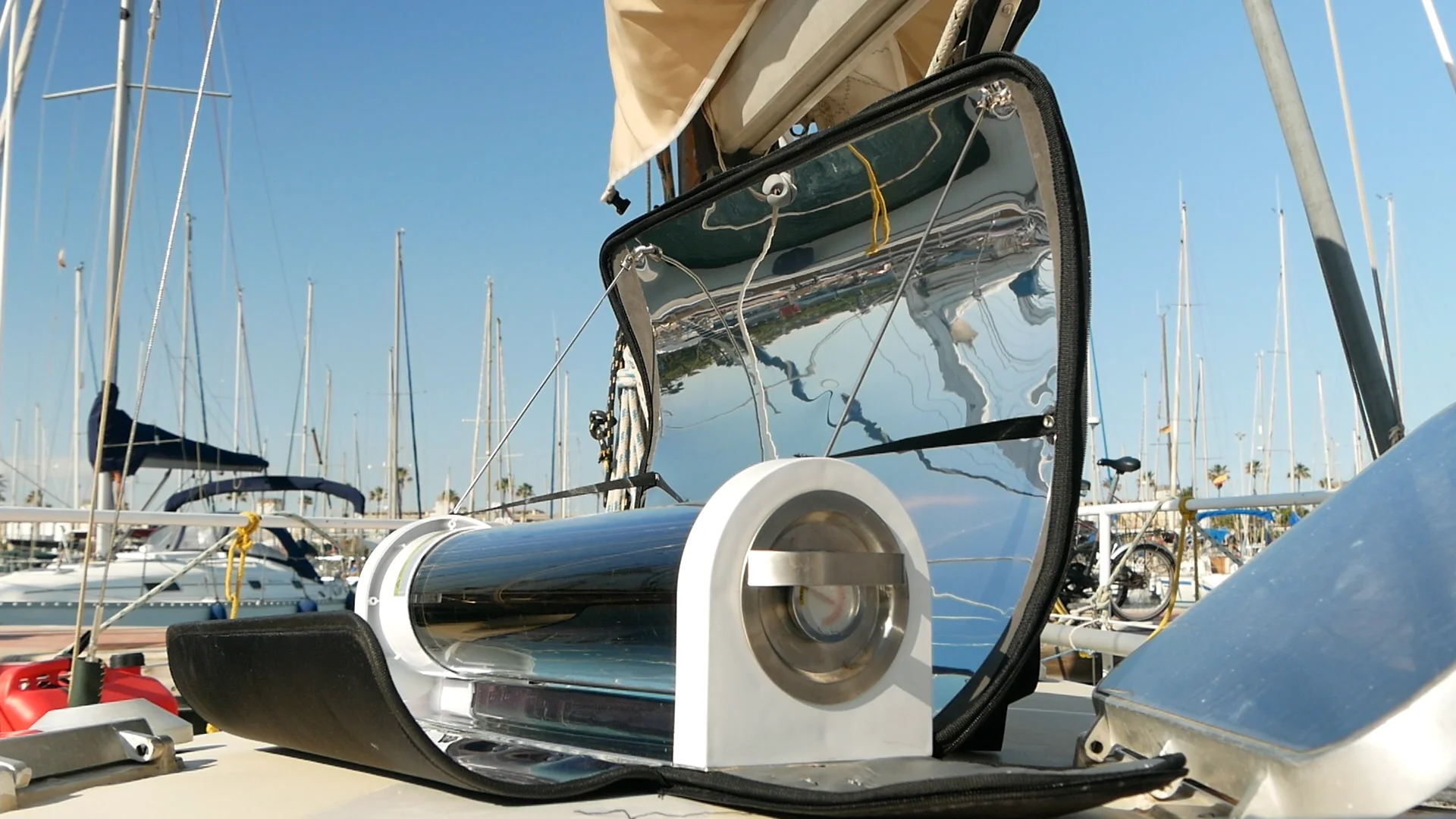 Four solaire nomade "Tube"